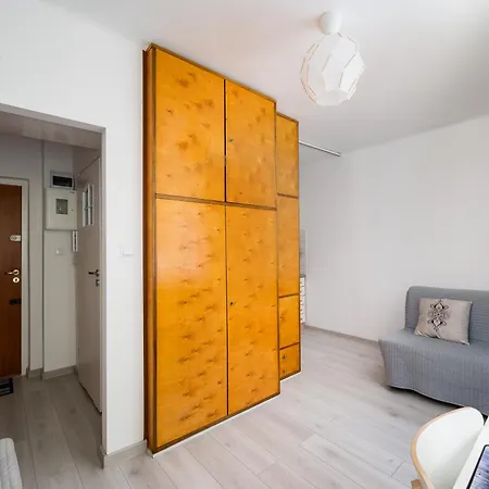 Royal Baths Standard By Bookinghost *