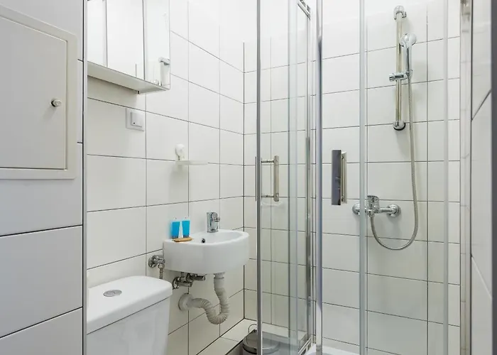 Royal Baths Standard By Bookinghost وارسو