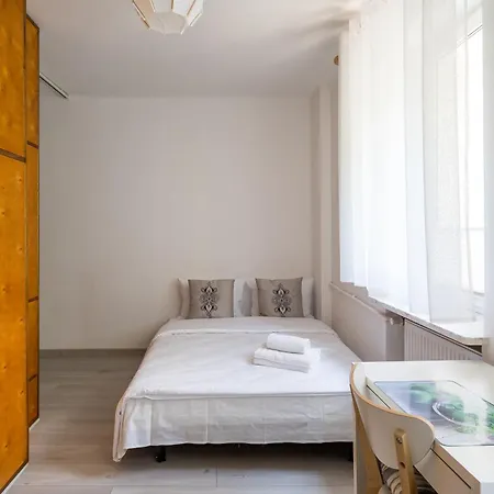 Royal Baths Standard Apartment Warsaw
